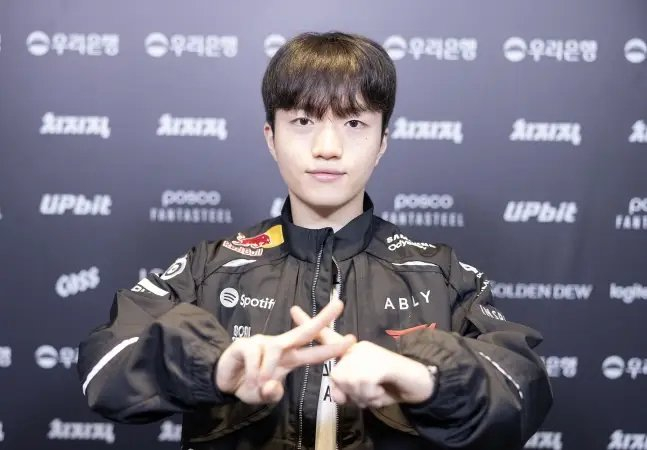 app下载入口-Keria谈T1胜HLE，称与队友沟通后找回自信打法|Keria-柳珉析|lpl|mvp|比赛|监督_新浪新闻